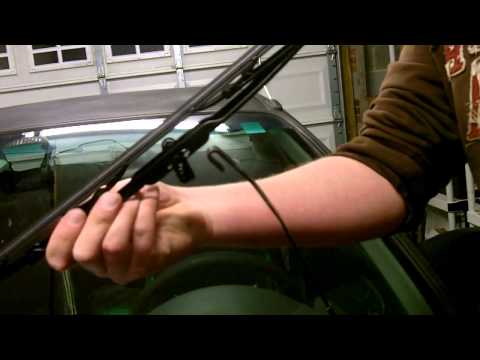 how to take windshield wipers off