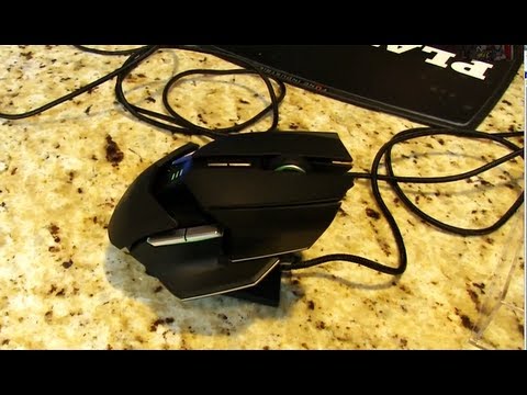Razer Ouroboros Wireless Ambidextrous Gaming Mouse Unboxing & Review Linus Tech Tips