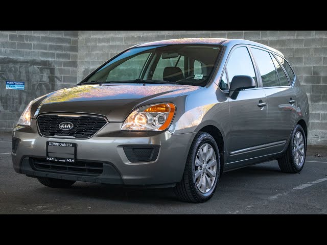2012 Kia Rondo LX in Cars & Trucks in Downtown-West End