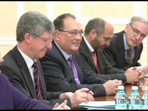 President meets group of friendship with Moldova at French National Assembly