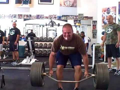 defranco's - Zach is challenged to break the washed up meat head record in the trap bar deadlift, under 220 lb class, at Joe DeFranco's. Let's see what happens! http://Un...