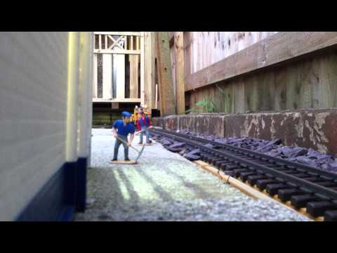 how to clean lgb train track