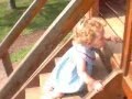 videos de CeCe Rides the Slide