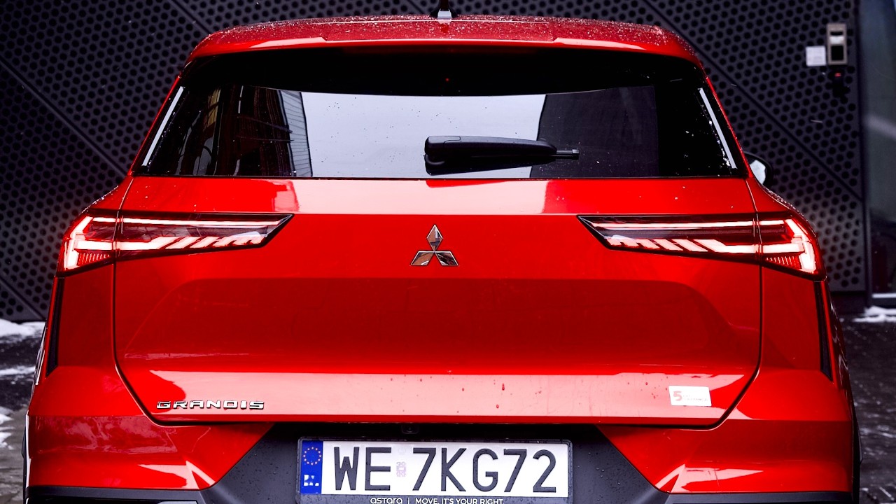 All New Mitsubishi Grandis INTERIOR & EXTERIOR - Full Hybrid Japanese SUV