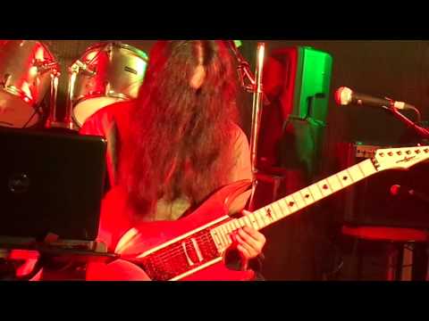 mihir - Hello friends, this is a footage from one of my solo performance. Didn't get much time to practise this number but still i hope you will like it. Please do f...