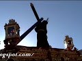 bajo nube de incienso
