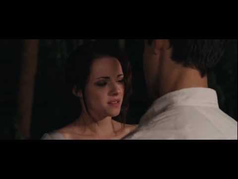 Críticas arrecian para "Amanecer 1", la nueva entrega de "Crepúsculo"