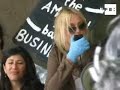 la actriz daryl hannah protesta contra contaminación en amazonas