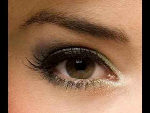 how to properly apply eyeshadow
