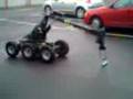 videos de Army bomb disposal robot disposes pipe bomb