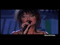 La grande Marcella Bella a Videoitalia canta live Io Domani, riarrangiata nel 2002 per la sua raccolta Passato e Presente.