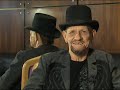 calvin russell fait parti des quelques artistes qui vivent le rock au plus profond de leur �me. c'est pour cette raison que nous avons voulu le rencontrer pour s'impr�gner de ce personnage et r�aliser ainsi le portrait le plus juste pour notre s�rie de reportage 