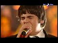 Três garotos de 14 anos arrebentam e mostram que nem só de Susan Boyle vive o quadro de revelações supreendentes. Adorei!