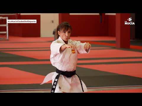 Sandra Sánchez estrena el Centro de Deportes de Combate con una “kata”