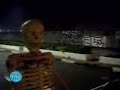 SCARY SKELETON IN CEMETERY FUNNY!!!!!
