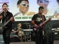 ALt'Z BAND with the song
