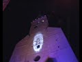 m�nchner lichtglockenklang 2008
sonntag, 15. juni 2008
stadtpfarrkirche st. peter, m�nchen

glocken mit licht visualisiert, gro�es stadtgel�ute...

lichtkonzept: deseo manfred beck und philipp stegm�ller
glockenkomposition: dkm karl-ludwig nies
veranstalter: landeshauptstadt m�nchen, tourismusamt

am 14. und 15. juni 2008 l�utete das offizielle m�nchner stadtgr�ndungsfest den geburtstagssommer der landeshauptstadt ein und gipfelte in einer feierlichen lichtglockenklang-inszenierung am alten peter, der �ltesten pfarrkirche m�nchens. ein vom domkapellmeister karl-ludwig nies eigens daf�r komponiertes glockenkonzert wurde von deseo zeitgleich mit licht interpretiert. so konnten die g�ste des stadtgr�ndungsfestes die glocken nicht nur akustisch sondern durch verschiedene farb- und formzuordnungen auch visuell erleben.
es entstand ein au�ergew�hnliches zusammenspiel aus glockenkl�ngen und lichtstrahlen.

die festleiterin des m�nchner stadtgr�ndungsfestes frau dr. gabriele weish�upl freute sich, den m�nchnerinnen und m�nchnern dieses besonderes geburtstagsgeschenk bieten zu k�nnen: ?passend zum stadtjubil�um soll mit dieser kunstaktion ein m�nchner wahrzeichen aus der allt�glichen wahrnehmung herausgehoben und sinnlich neu erfahrbar gemacht werden. so bekommt die wohl popul�rste aller m�nchner kirchen, sagenumwoben und in liedern besungen, eine neue, fast spirituelle dimension.