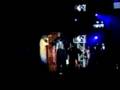 arcangel-cargando-a-