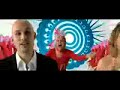 tekst og musik af martin brygmann, sang af hannah schneider & vicky singh.