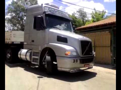 MANOBRANDO BITREM NO VOLVO