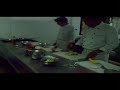 alumnos de gastronomía uni  dorados preparan ratatouille