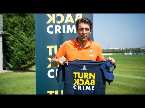 La Juventus sostiene la campagna Turn Back Crime - Juventus join Turn Back Crime campaign La Juventus sostiene la campagna Turn Back Crime - Juventus join Turn Back Crime campaign