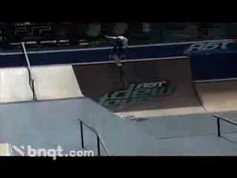 BMX BIKES TRICKS STUNTS CRASHES