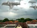 Saya suka video @YouTube dari @kozhe http://t.co/CGculIiliF UFO di Perumahan Telaga Murni.mp4