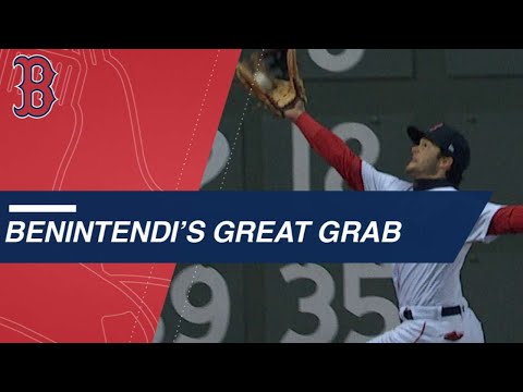 Video: Benintendi leaps for a terrific catch in Game 2