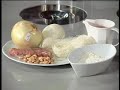 Dados de lomo de ternera con salsa de almendras y fideos fri
