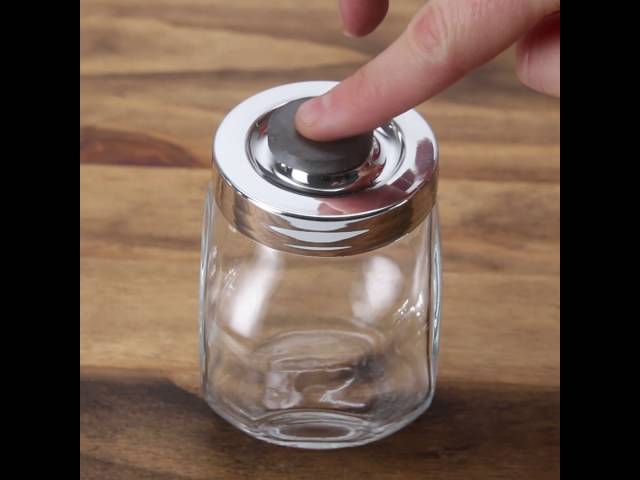 使いやすいキッチンは自分でも作れる!?戸棚の収納スペースをDIY