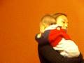 videos de Chee Yuen carrying Mya (Ahnyee)