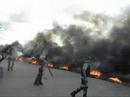 Manifestantes são retirados da BR-364 pela PRF
