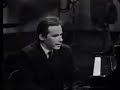 Glenn Gould: Richard Strauss Burleske (Part 1 - Interview) Glenn Gould: Richard Strauss Burleske (Part 1 - Interview)