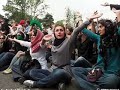 دو اجرا از یک تصنیف حماسی در حماسی‌ترین ماه سال «رزم مشترک - همراه شو عزیز» با آواز استاد «محمد رضا شجریان» و «محسن نامجو» | □ |  #خرداد_ماه_مردم

http://www.youtube.com/watch?v=vEcjV_mVBWo

http://www.youtube.com/watch?v=kNoMkhE7jds