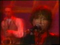 kim & band appear live on abctv's 