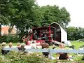 andr� manuel (gastheer held op wielen) speelde zelf ook altijd een nummer. bewerking van louis armstrong, what a wonderful life.