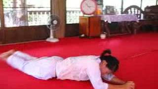 การออกกรรมของหญิงสาว ทีเกิดเป็นพญานาคในชาติที่แล้ว..