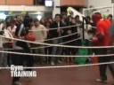 Entrenamiento deportivo con tecnicas de boxeo.