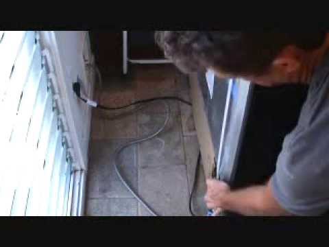how to repair pipe leak of water