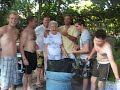 Avó com 83 anos a curtir em festa