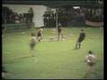 maradona en acción al ritmo de su canción
