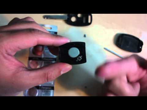 how to change battery for honda crv key
