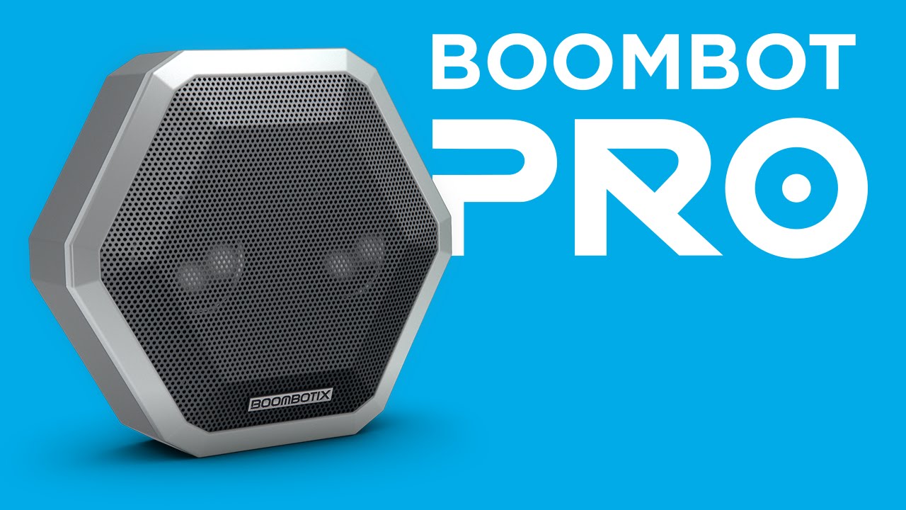 Беспроводной динамик Boombot Pro играет музыку даже под водой. Фото.