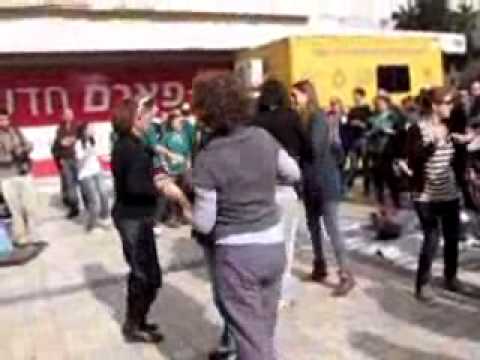שיר לשיויון