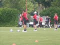 PRIMO ALLENAMENTO DI RONALDINHO CON IL MILAN A MILANELLO PRIMO ALLENAMENTO DI RONALDINHO CON IL MILAN A MILANELLO