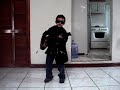 Ni&ntilde;o rockeando!!