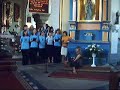 Parafia p.w. św. Małgorzaty PiM w Trzcianie. Uczennice z Gimnazjum w Lipnicy Murowanej śpiewają na spektaklu o św. Szymonie.