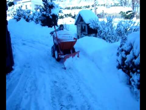 Räumschild - Muck-Truck mit Räumschild Produkte: Muck-Truck - Minidumper MAX Dumper von Muck-Truck SweepEx - Kehrsysteme - Blockbesen - Sweeper SnowEx - Elektro-Salzstreu...