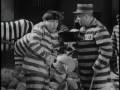videos de The Three Stooges: Beer Barrol Polecats
